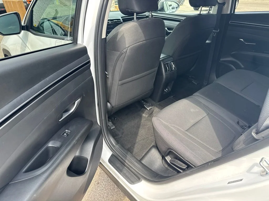 Used 2022 Quartz White Hyundai SEL image 23