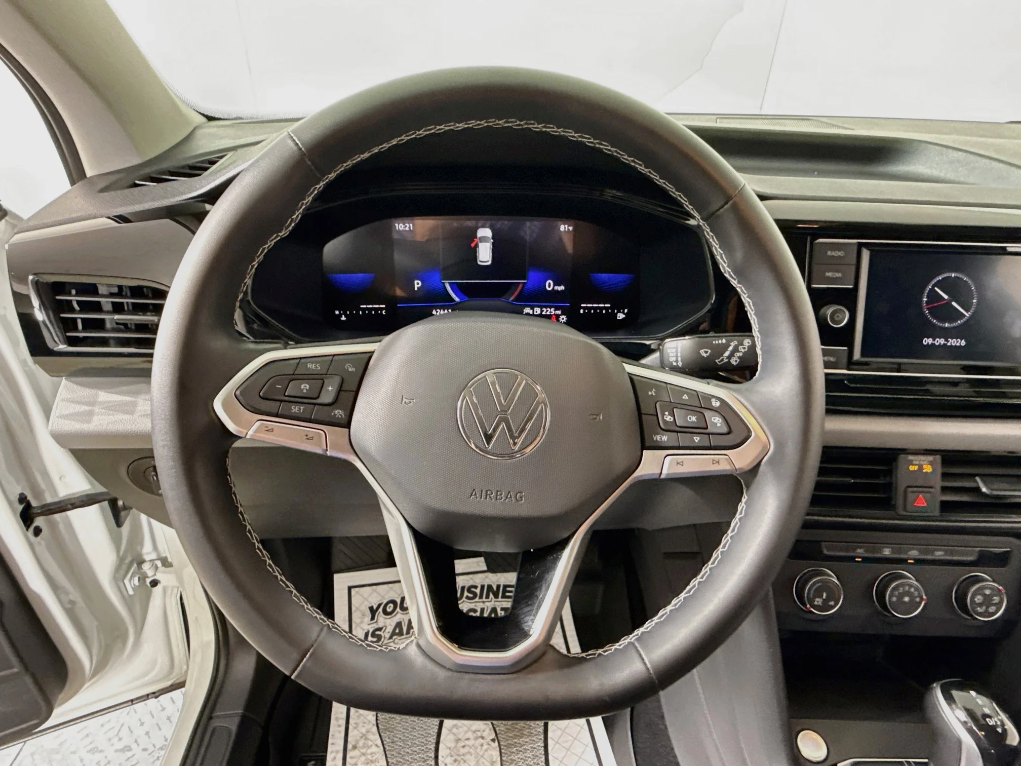 Used 2022 Pure White Volkswagen S image 11