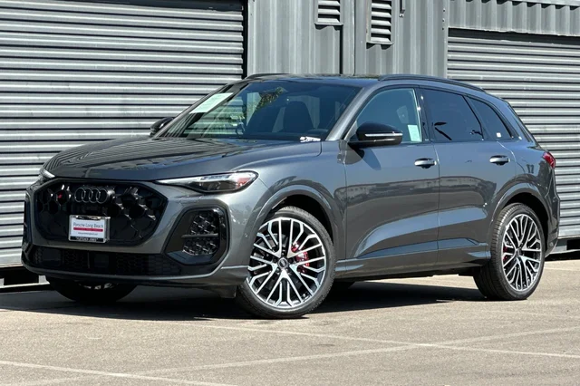 2025 Audi SQ5 Premium Plus