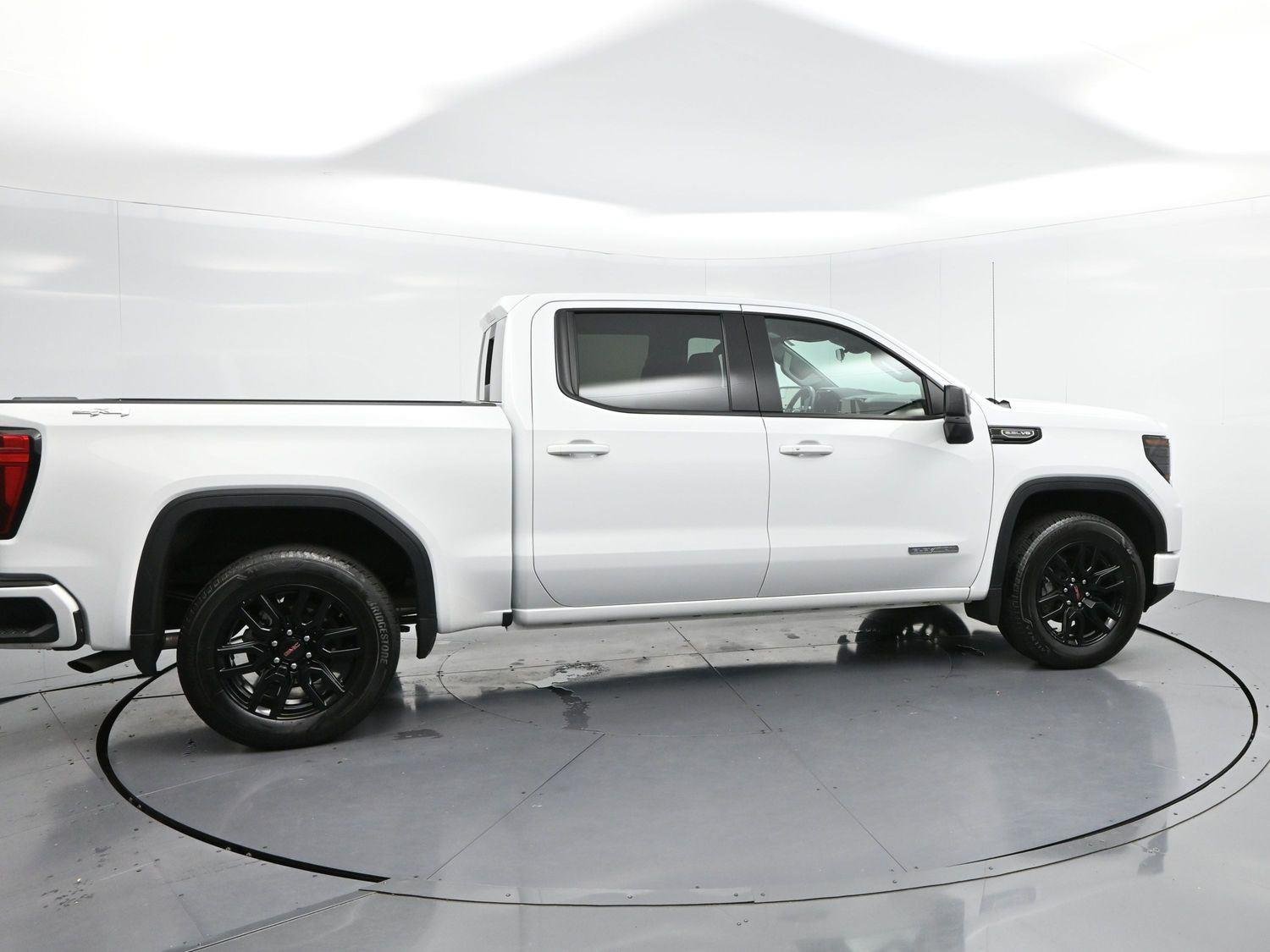 Used 2024 Summit White GMC Elevation image 8