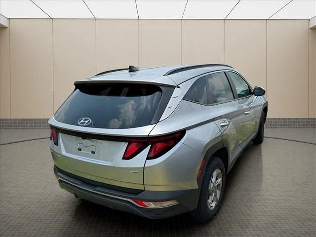 Used 2024 Silver Hyundai SEL image 14