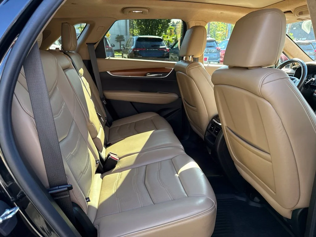 Used 2019 Black Cadillac Platinum AWD image 11