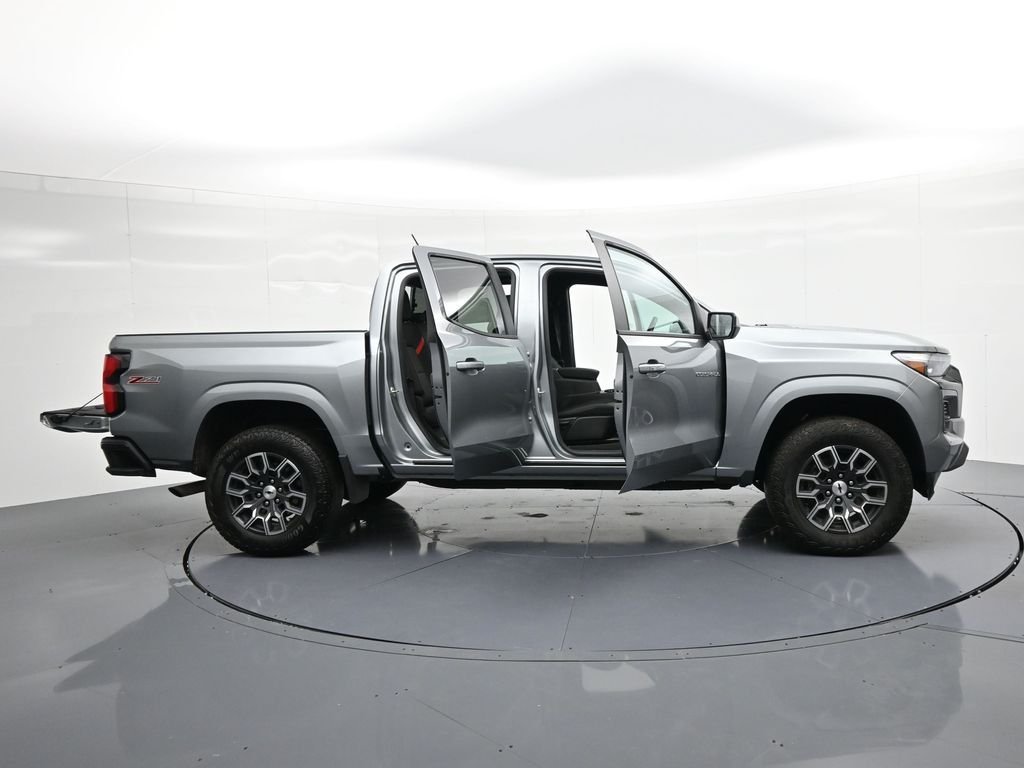 2023 Chevrolet Colorado Z71 - Photo 28