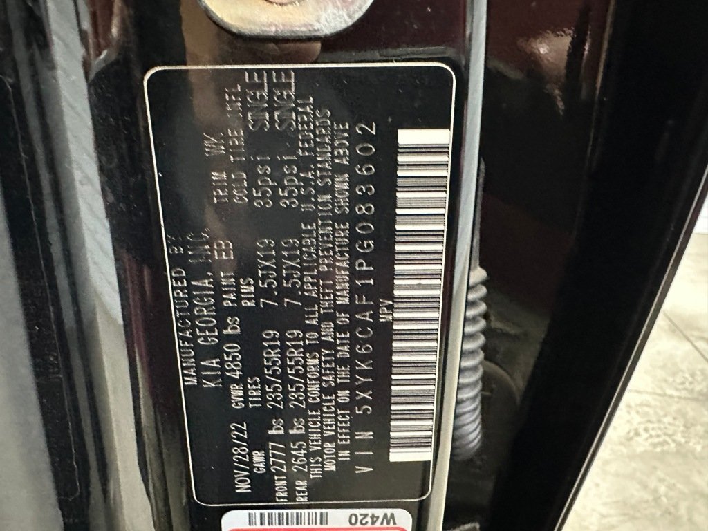 Used 2023 Black Kia X-Line image 39