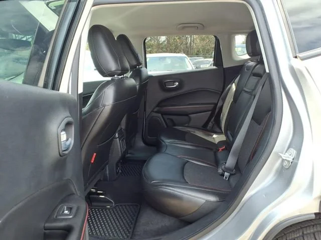 2019 Jeep Compass Trailhawk - Photo 12