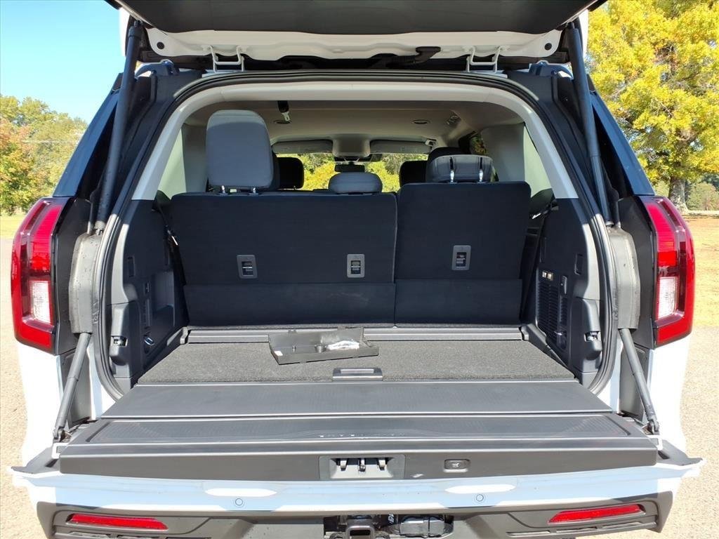 New 2025 Oxford White Ford Active image 22