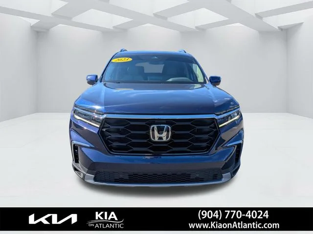 Used 2023  Honda Touring image 8