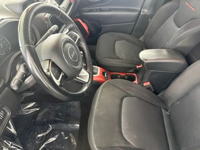 Used 2019 White Jeep Trailhawk image 24