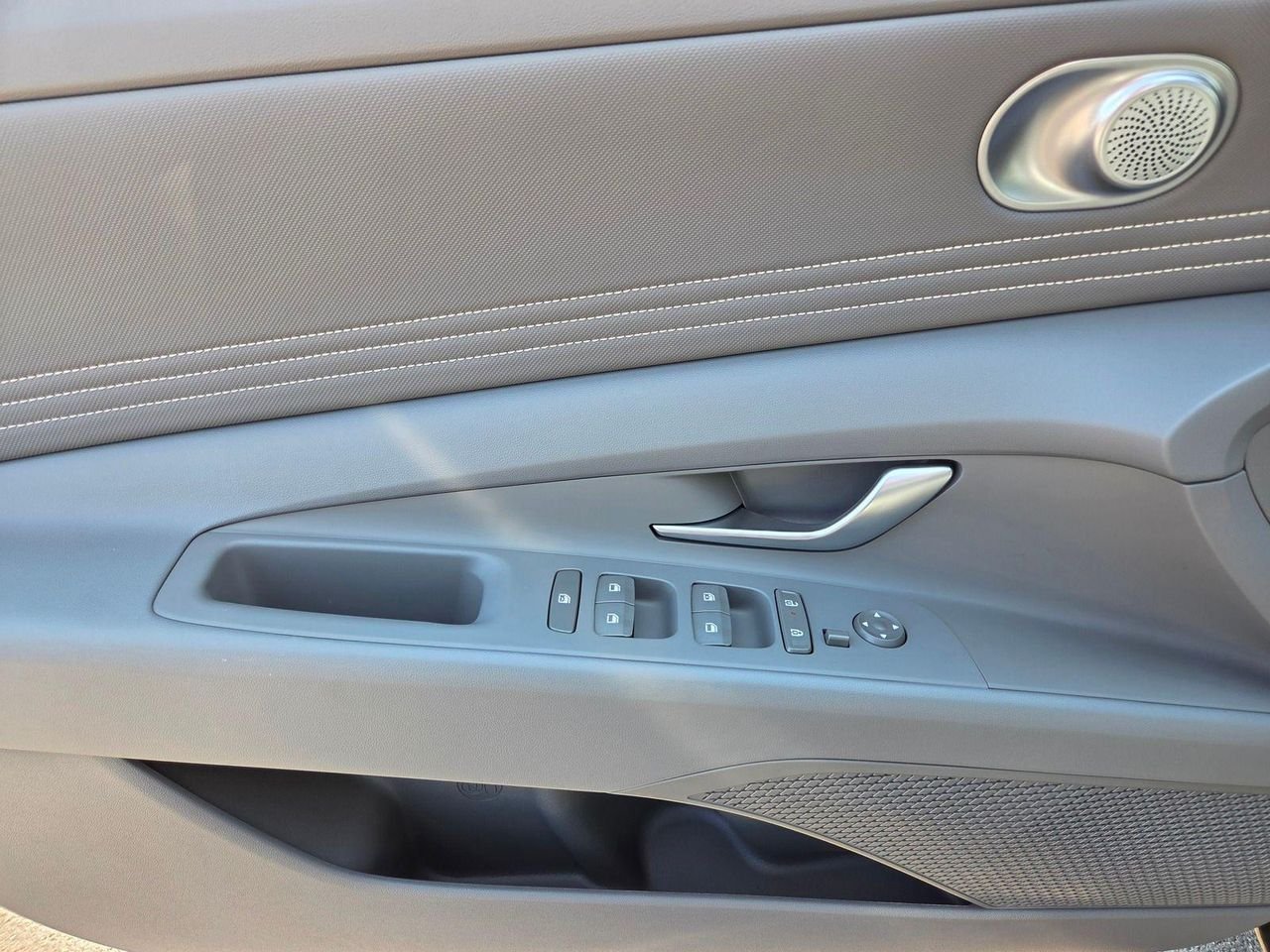 New 2026 Gray Hyundai SEL Sport Premium image 10