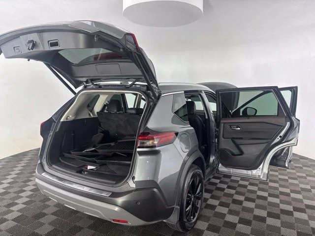 Used 2023 Gray Nissan SV image 19