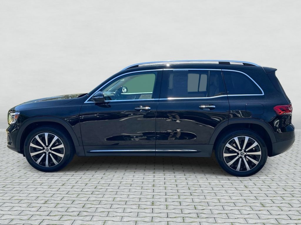 Used 2023  Mercedes-Benz GLB 250 image 8