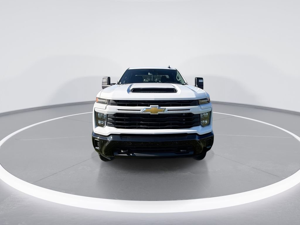 2026 Chevrolet Silverado 2500 HD Custom - Photo 3