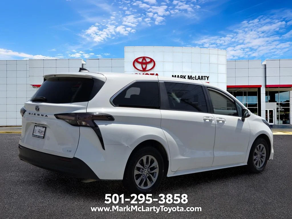 Used 2025 White Toyota LE image 5