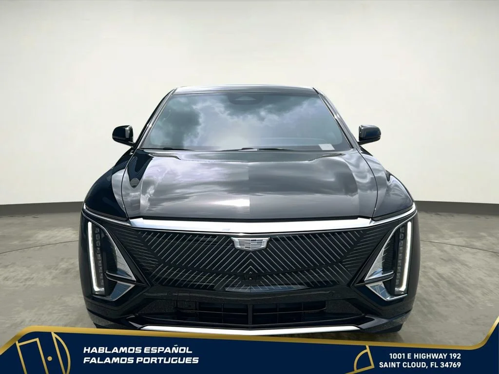 Used 2025 Stellar Black Metallic Cadillac Luxury 3 image 9