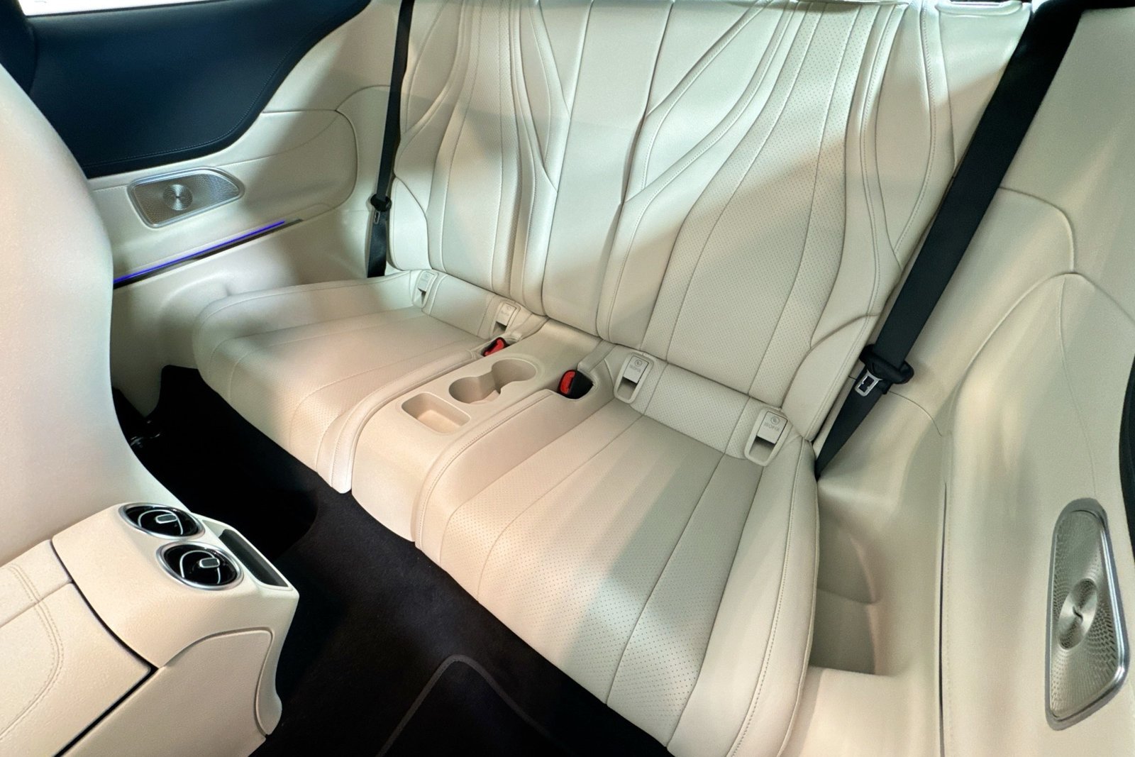 New 2026 Polar White Mercedes-Benz CLE 300 image 22