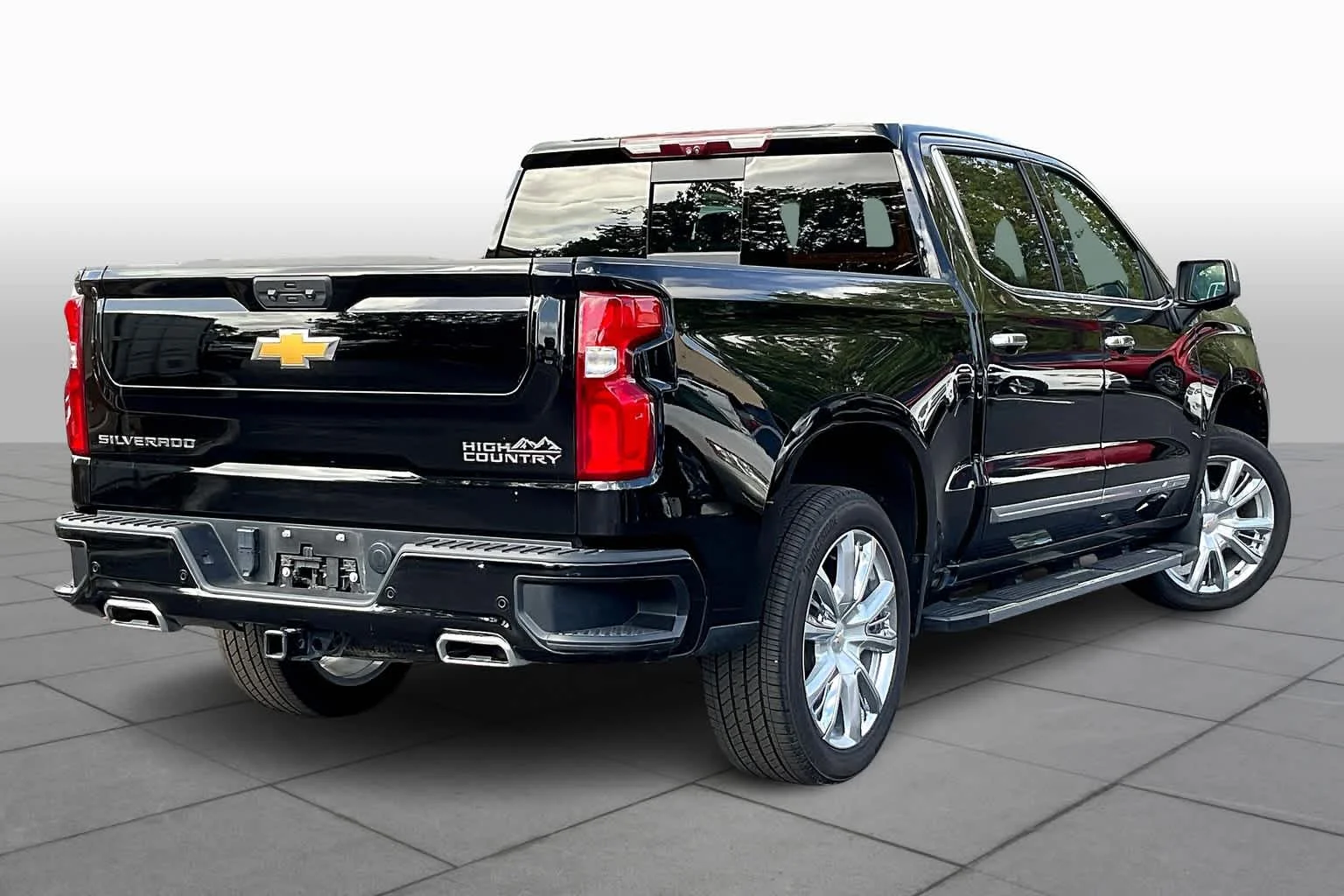 Used 2023 Black Chevrolet High Country image 24