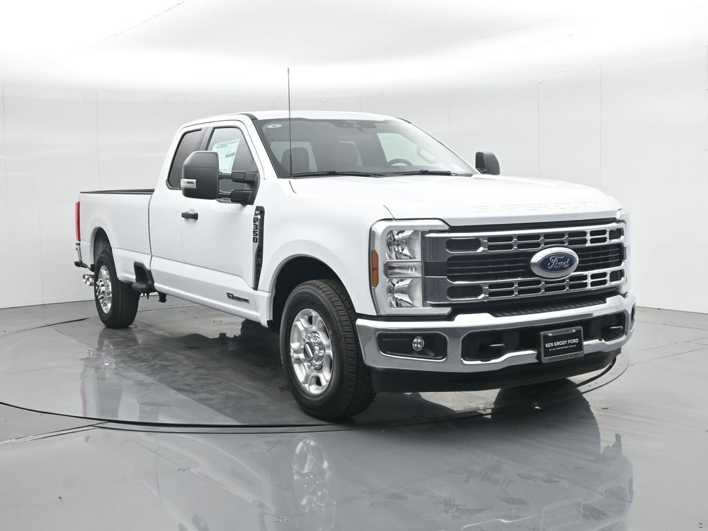 2026 Ford F-350 Super Duty XLT - Photo 58
