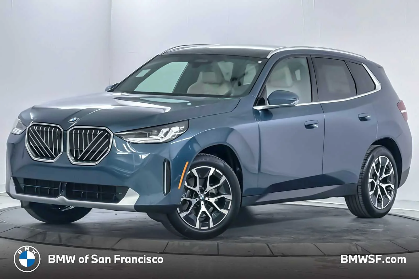 2026 BMW X3 30 XDRIVE's photo