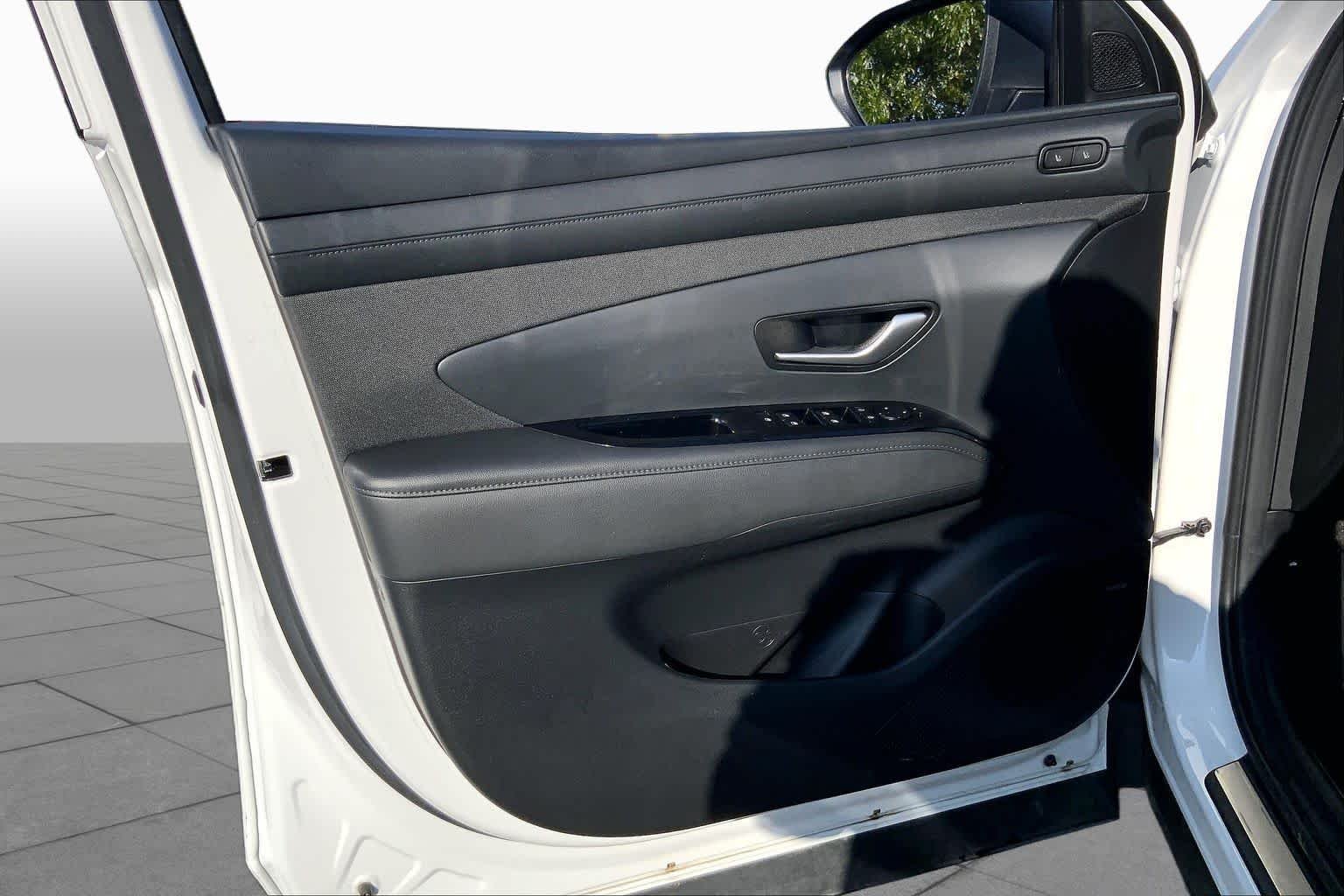 Used 2025 Creamy White Pearl Hyundai Limited image 19