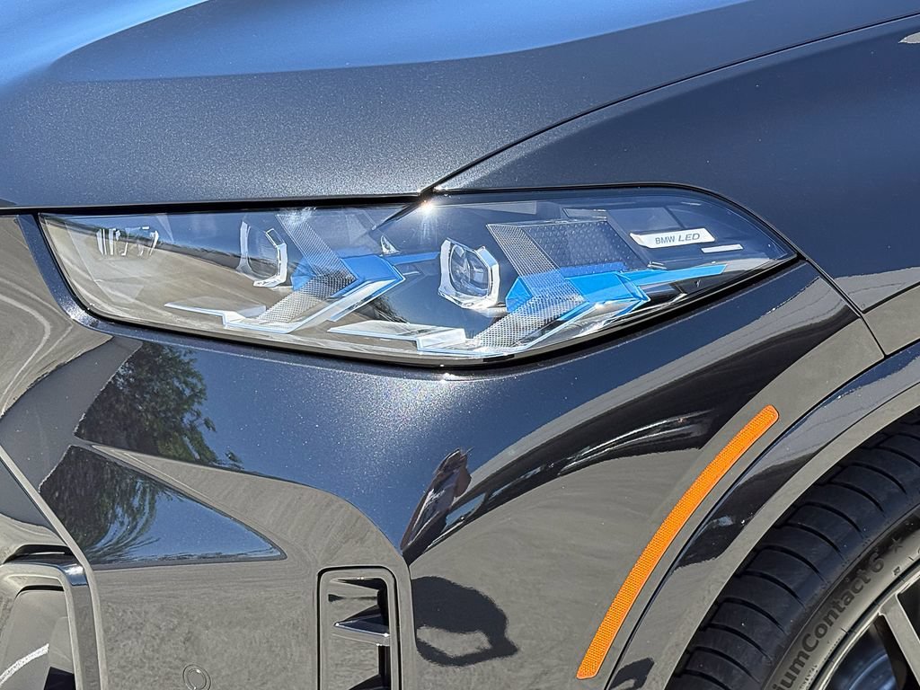 New 2026 Black Sapphire Metallic BMW xDrive40i image 8