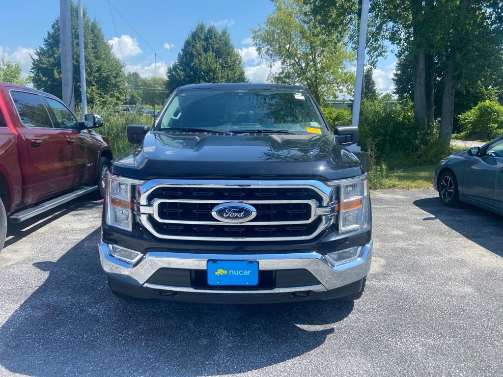 Used 2022 Black Metallic Ford XLT image 2