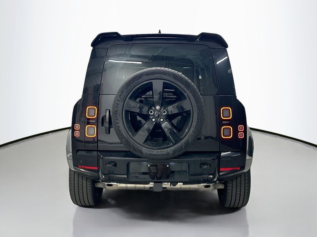 Used 2026 Black Land Rover X-Dynamic SE image 10