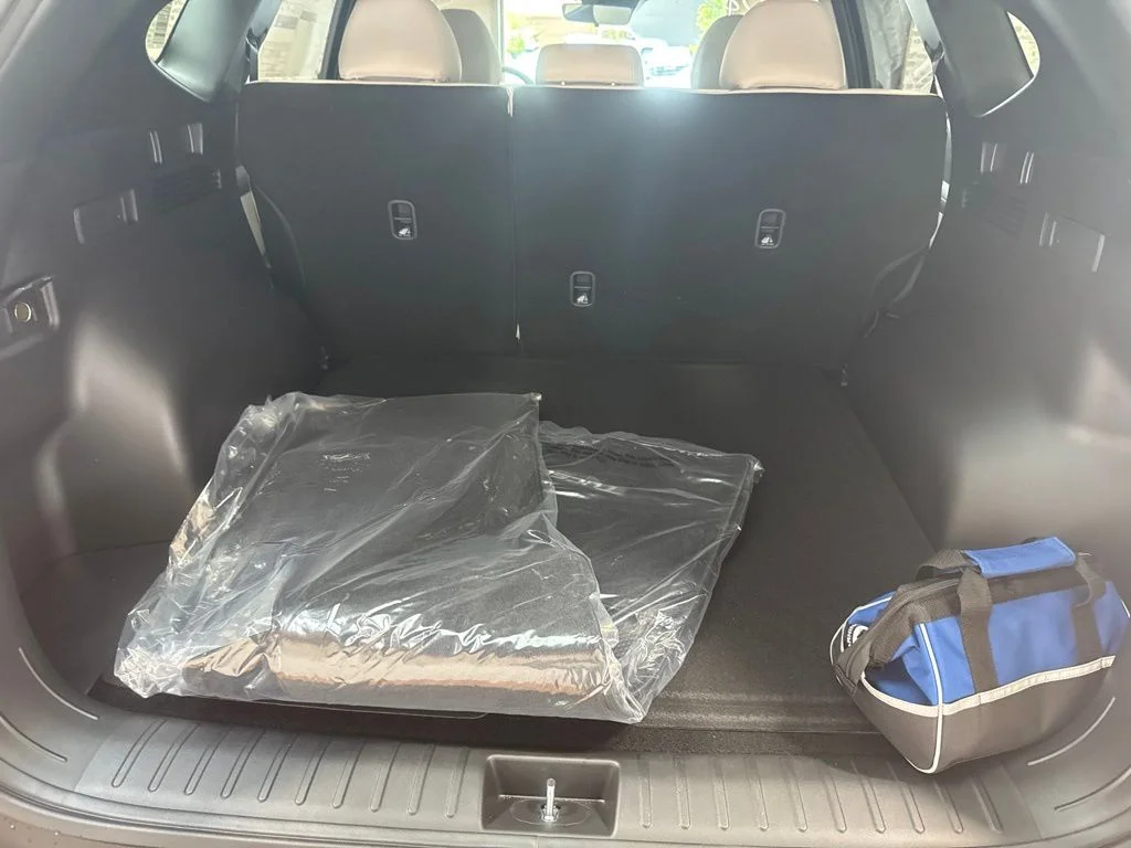 New 2026 Phantom Black Hyundai SEL Plus image 9