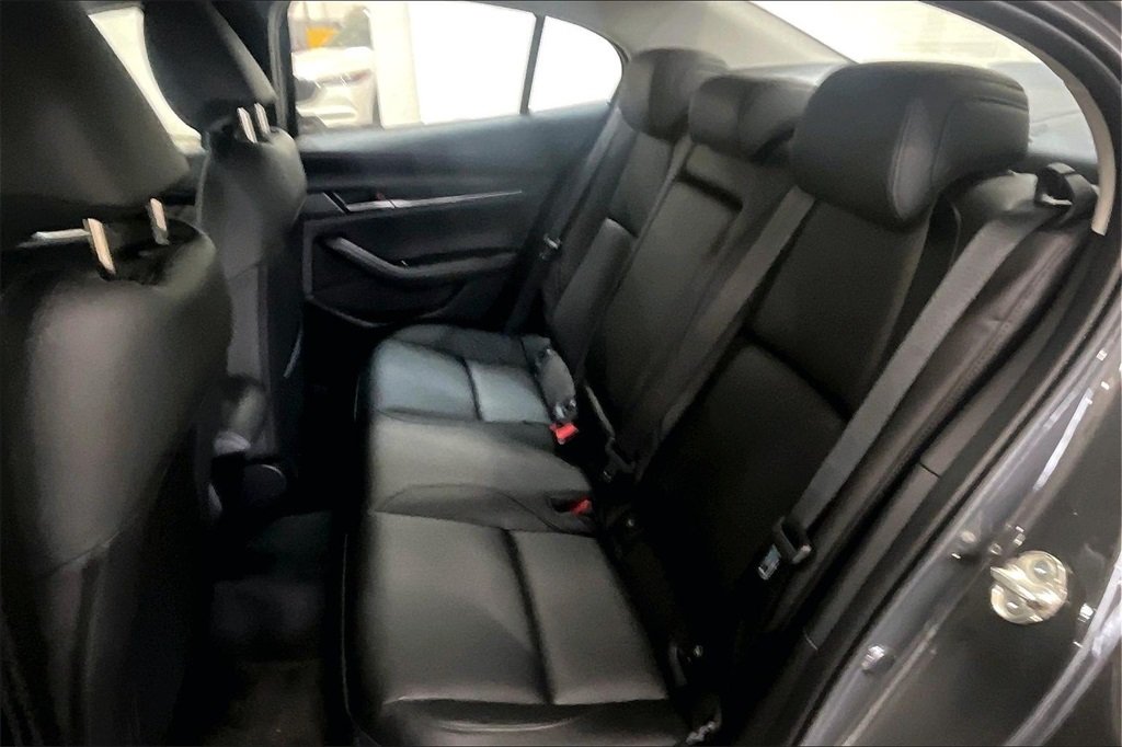 2026 MAZDA MAZDA3 - Image 9