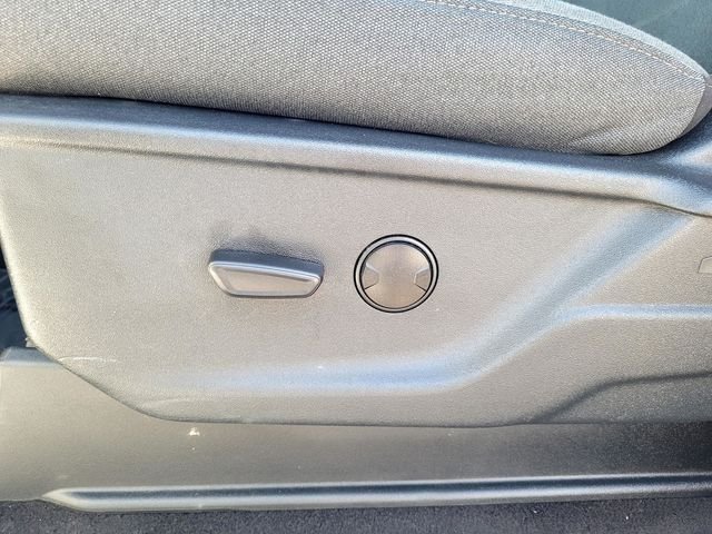 Used 2025  Ford XLT image 11