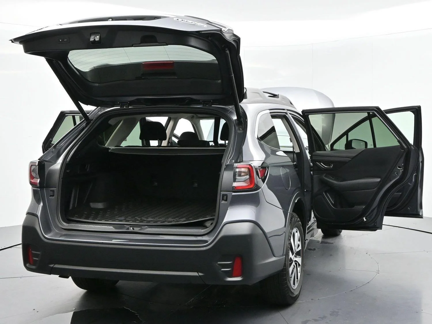 Used 2022 Magnetite Gray Metallic Subaru Premium image 32