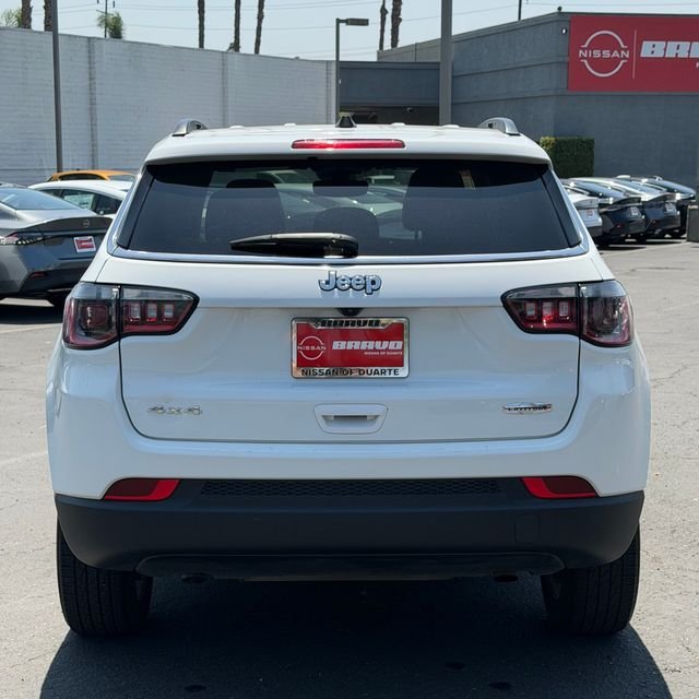 Used 2024 White Jeep Latitude image 6