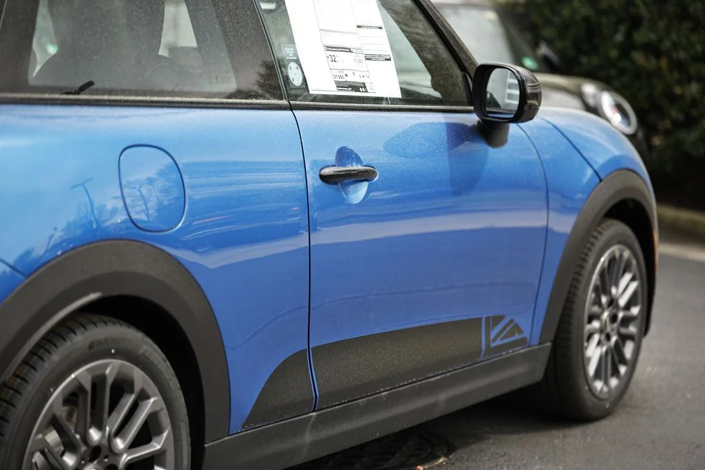 New 2026 Blue Metallic MINI Iconic image 7