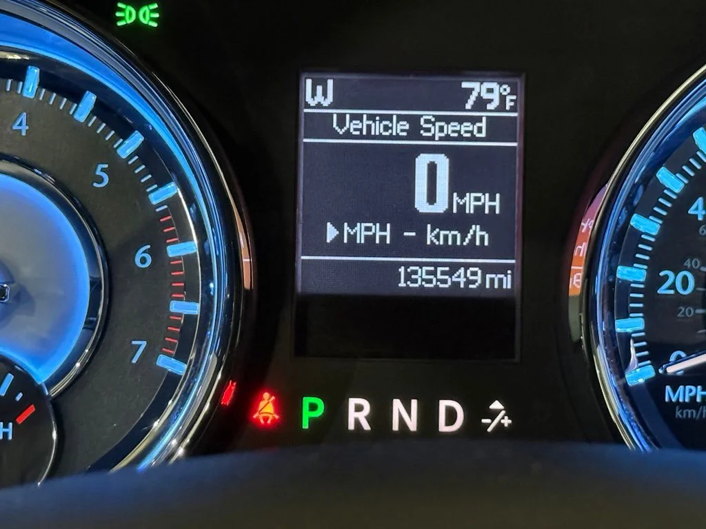 Used 2011 Ivory Chrysler Base image 37