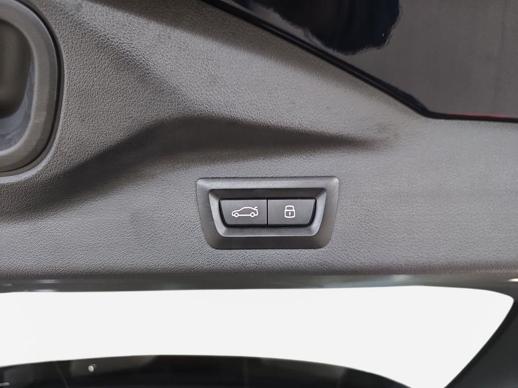 Certified Used 2024 Carbon Black Metallic BMW xDrive40i image 28