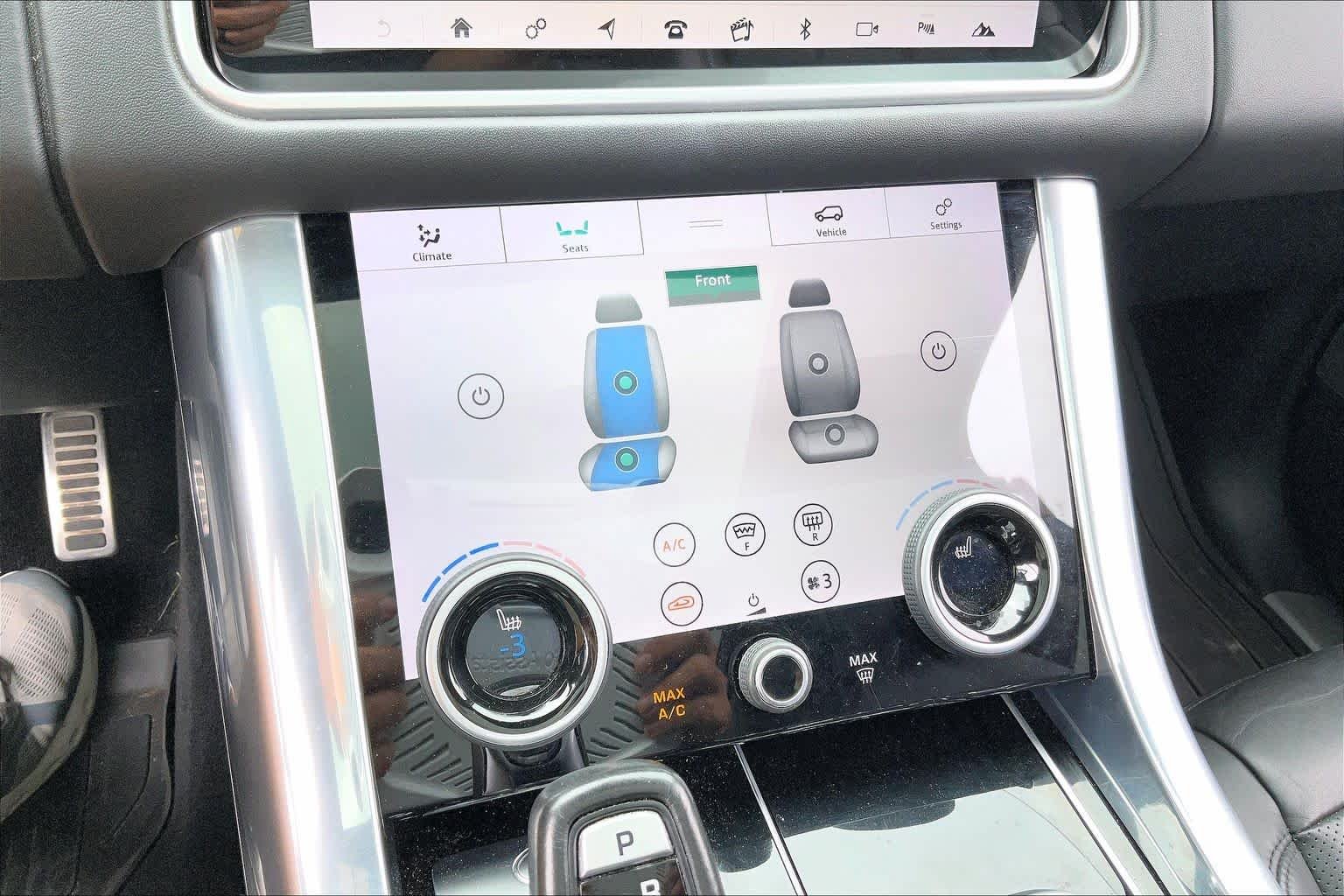 Used 2019 Corris Gray Metallic Land Rover Dynamic image 32