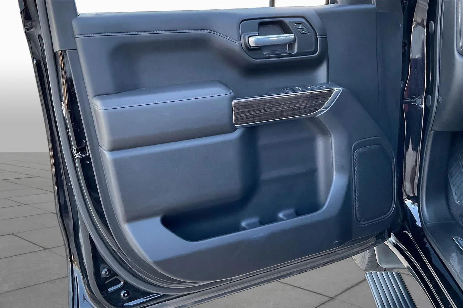 Used 2021 Black Chevrolet LT image 19