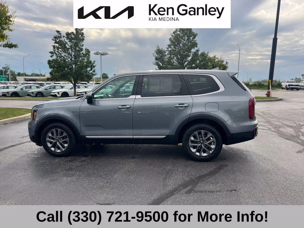 Used 2024 Silver Kia LX image 16