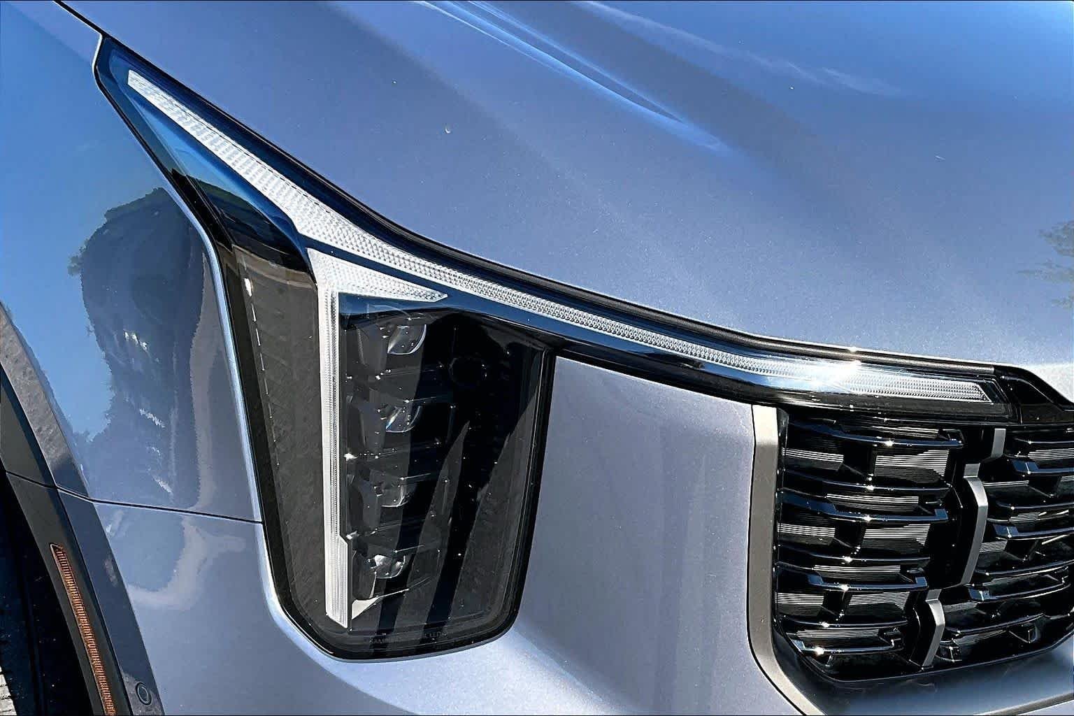 Used 2024 Everlasting Silver Kia X-Line SX image 29