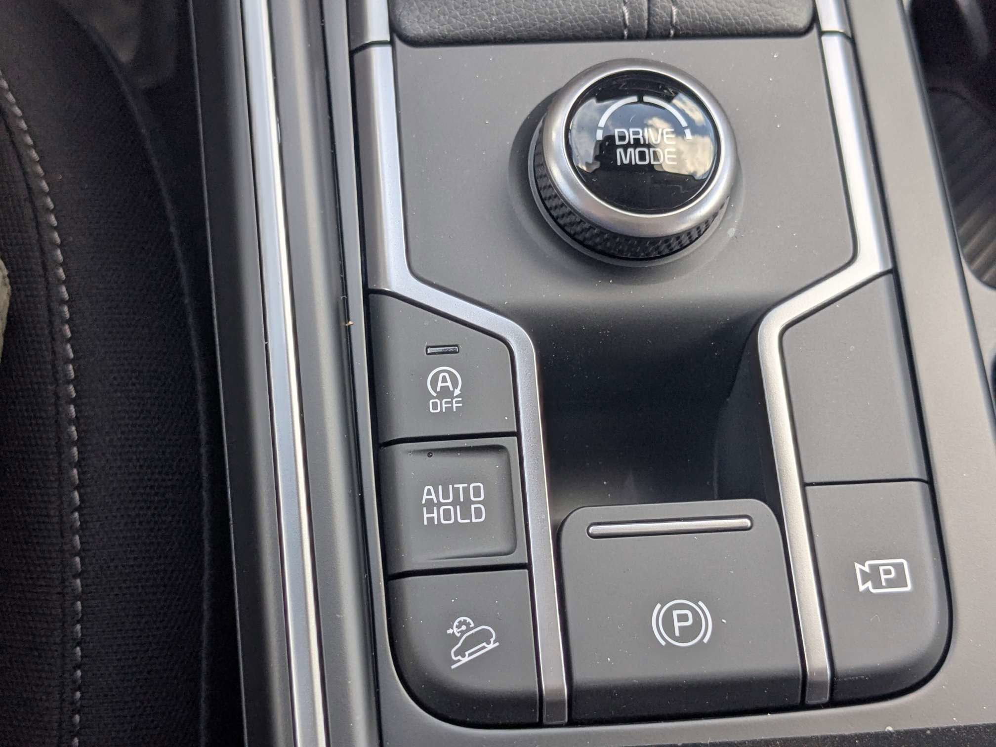 New 2026 Glacial White Kia LX image 26