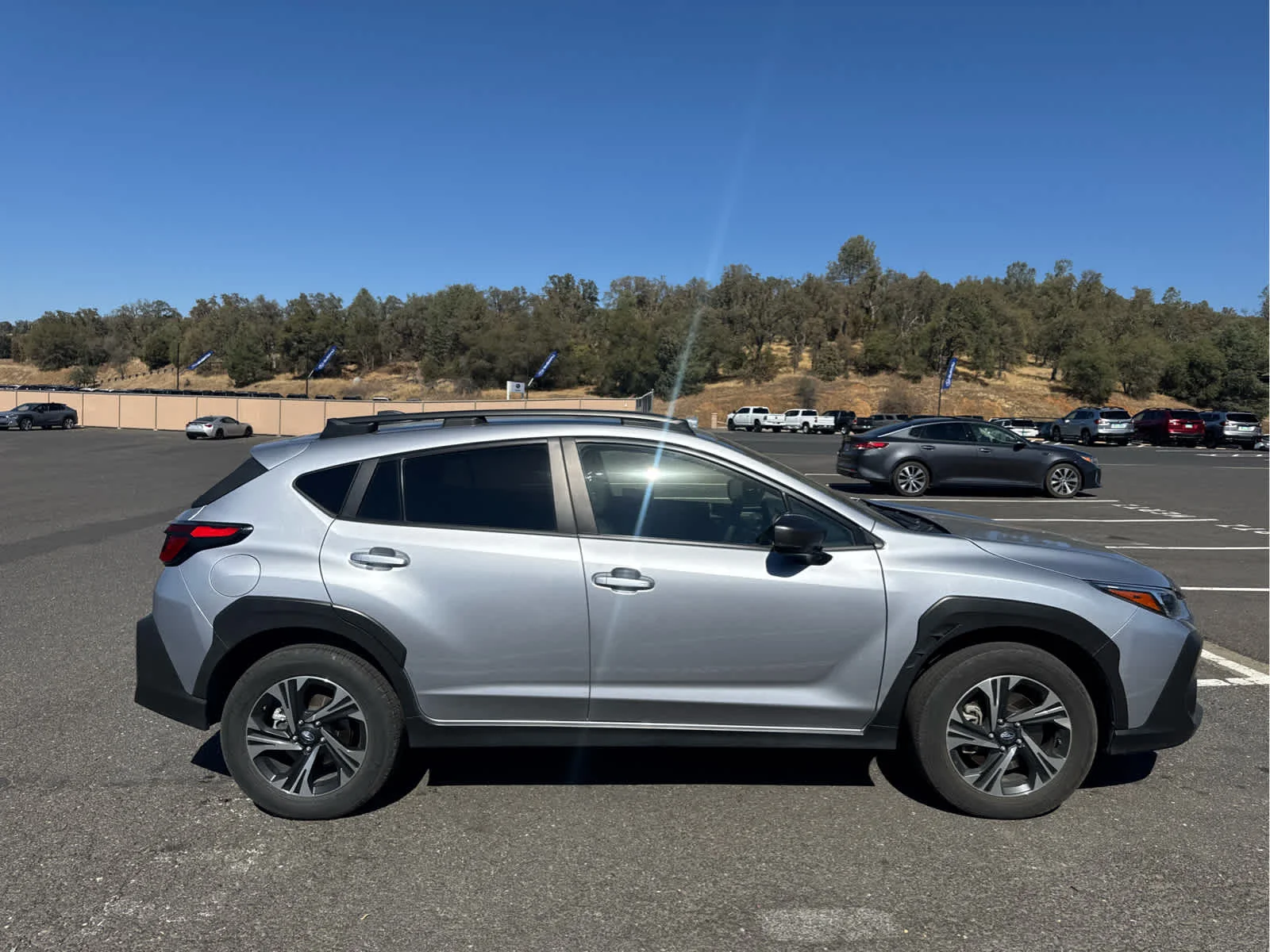 Used 2025 Ice Silver Metallic Subaru Premium image 4