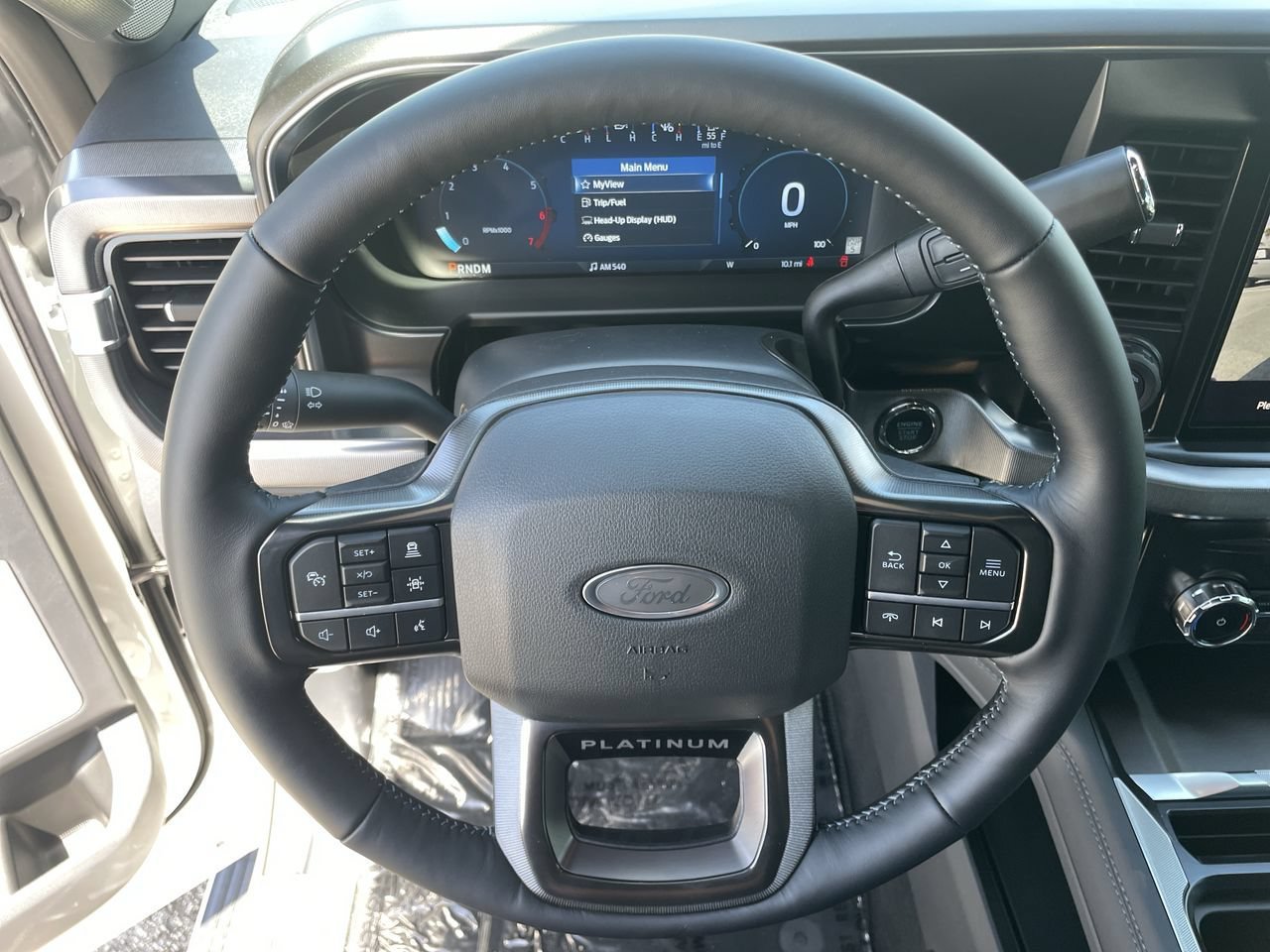 New 2026 Star White Metallic Tri-Coat Ford Platinum image 30
