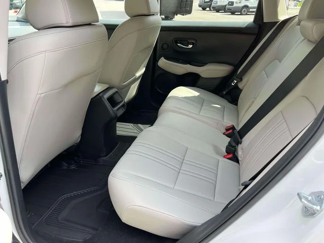 Used 2027 Platinum White Pearl Honda EX-L image 18