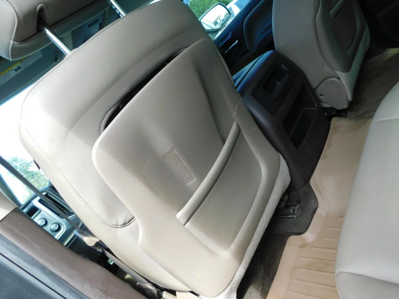 Used 2014 Black GMC 4WD Crew Cab 143.5 in SLT image 25
