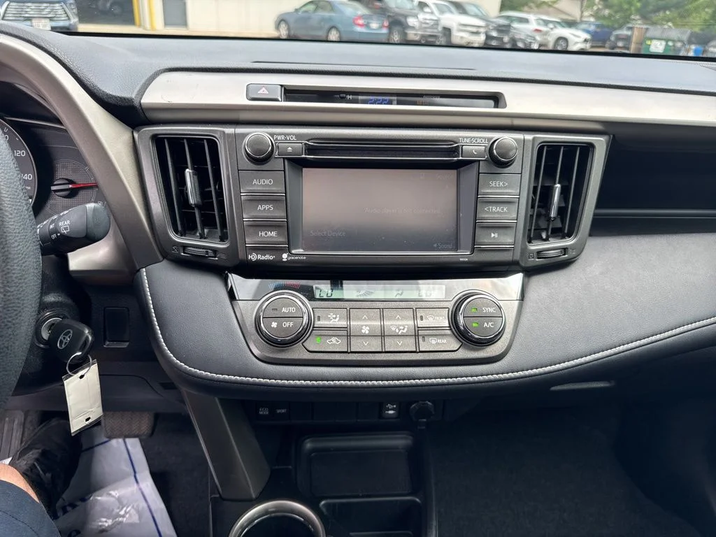 Used 2015 Blue Crush Metallic Toyota XLE image 19