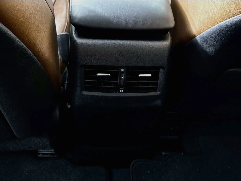 Used 2015 Obsidian Lexus Base image 26