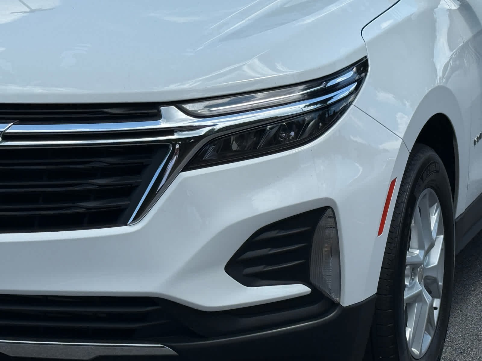 Used 2023 Summit White Chevrolet LT image 10