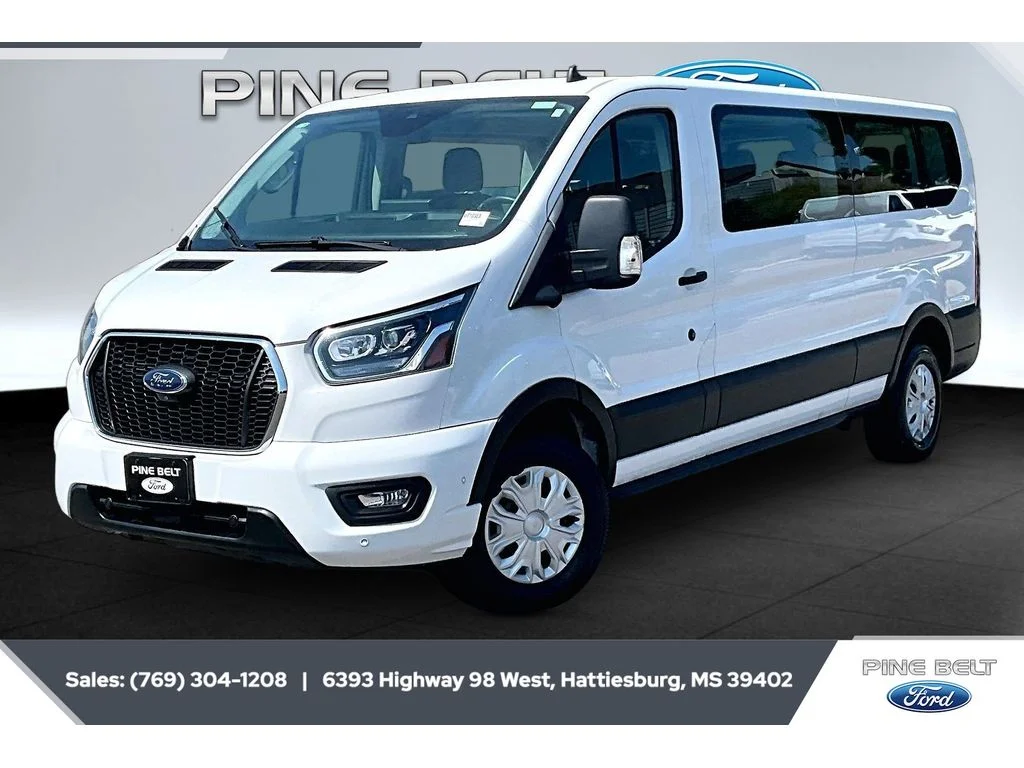 Used 2023 Oxford White Ford XLT image 10