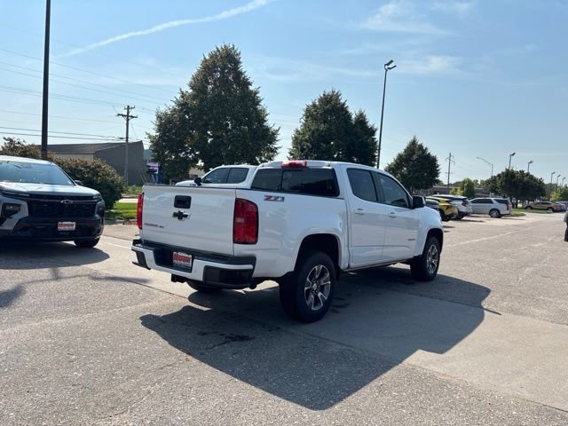 Certified Used 2020 White Chevrolet Z71 image 4