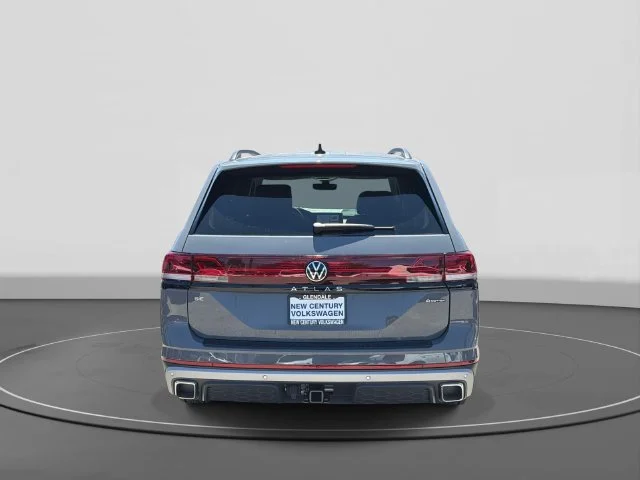 2026 Volkswagen Atlas photo 4