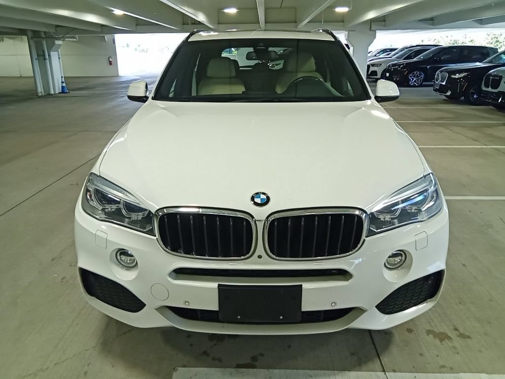 Used 2017 Alpine White BMW xDrive35i image 2